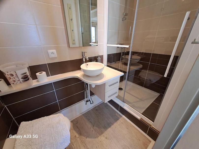 Апартаменти Chez Christine Et Fabrice Font-Romeu-Odeillo-Via Екстер'єр фото